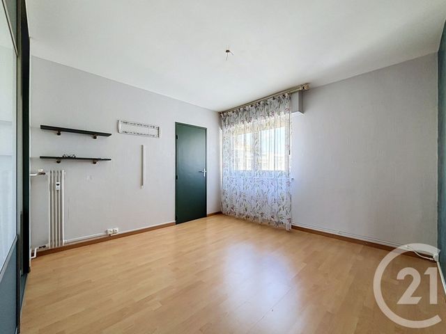 Appartement F4 à vendre - 4 pièces - 69.51 m2 - CHAMALIERES - 63 - AUVERGNE - Century 21 Stéphane Roume Immobilier