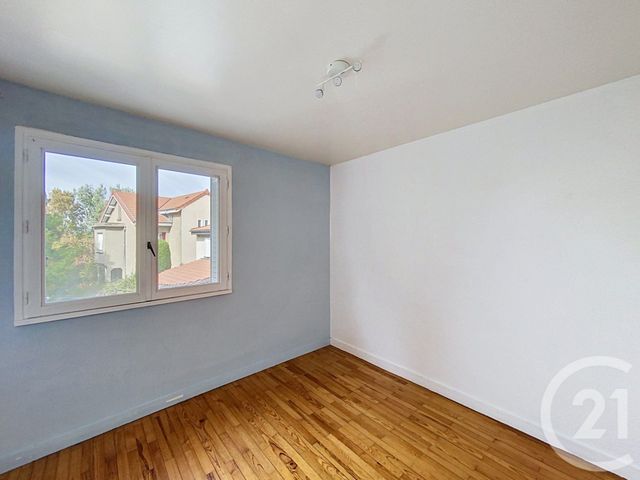 Appartement F3 à louer - 3 pièces - 79.08 m2 - BEAUMONT - 63 - AUVERGNE - Century 21 Stéphane Roume Immobilier