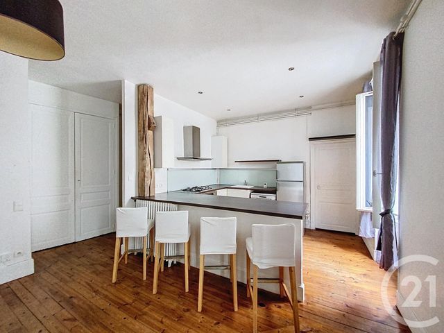 Appartement F3 à louer - 3 pièces - 76.87 m2 - CLERMONT FERRAND - 63 - AUVERGNE - Century 21 Stéphane Roume Immobilier