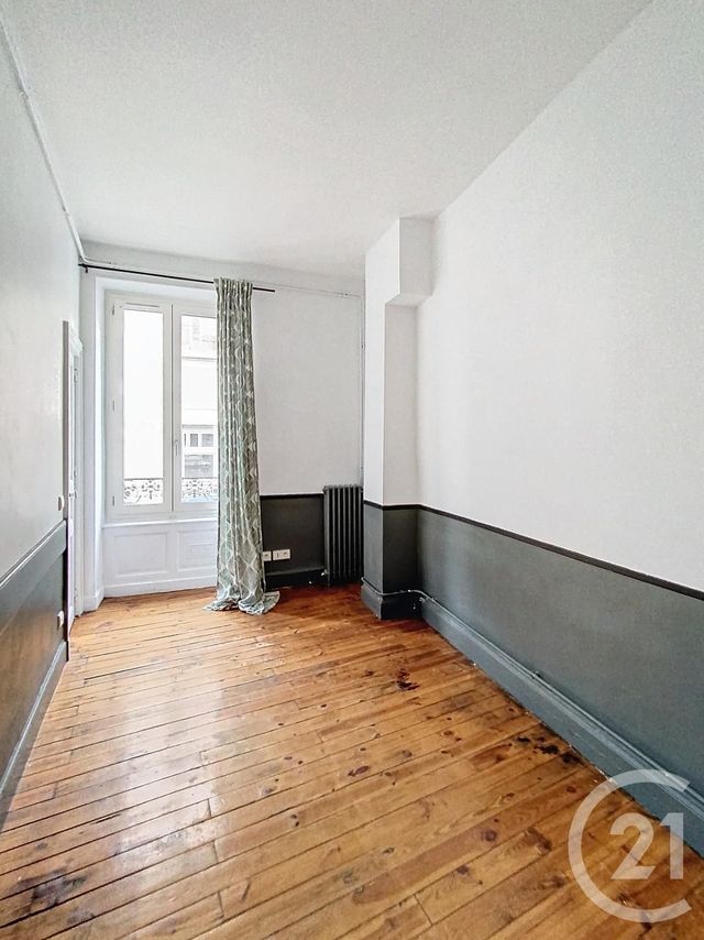 Appartement F3 à louer - 3 pièces - 76.87 m2 - CLERMONT FERRAND - 63 - AUVERGNE - Century 21 Stéphane Roume Immobilier