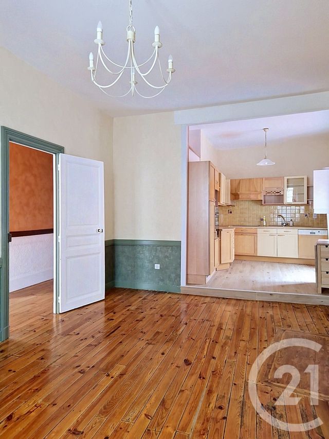 maison à vendre - 8 pièces - 130.12 m2 - ROYAT - 63 - AUVERGNE - Century 21 Stéphane Roume Immobilier