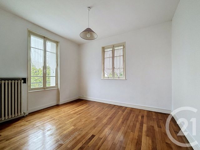 Appartement F4 à vendre - 4 pièces - 100.35 m2 - CHAMALIERES - 63 - AUVERGNE - Century 21 Stéphane Roume Immobilier