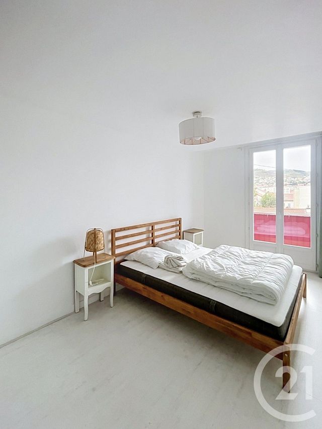 Appartement F3 à vendre - 3 pièces - 55.62 m2 - CLERMONT FERRAND - 63 - AUVERGNE - Century 21 Stéphane Roume Immobilier
