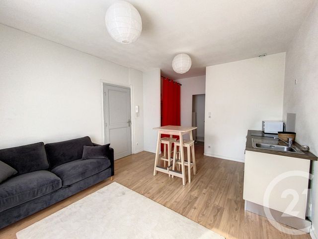 Appartement Studio à louer - 1 pièce - 23.0 m2 - CHAMALIERES - 63 - AUVERGNE - Century 21 Stéphane Roume Immobilier