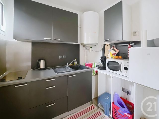 Appartement F1 à louer - 1 pièce - 21.34 m2 - CLERMONT FERRAND - 63 - AUVERGNE - Century 21 Stéphane Roume Immobilier