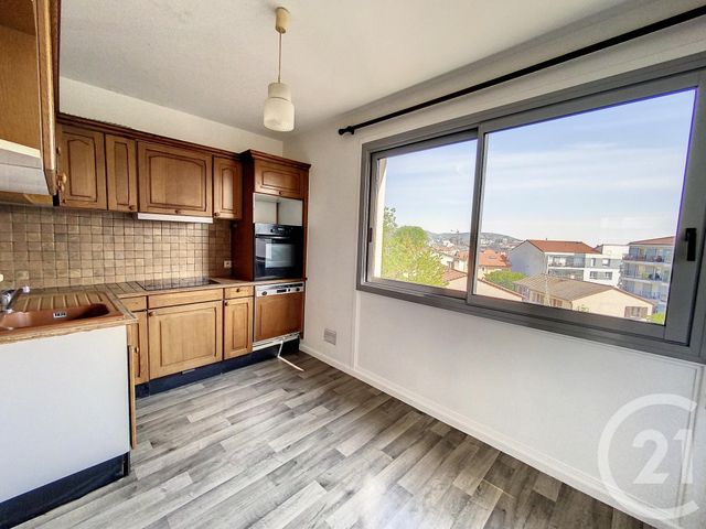 Appartement F3 bis à louer - 3 pièces - 66.75 m2 - CLERMONT FERRAND - 63 - AUVERGNE - Century 21 Stéphane Roume Immobilier