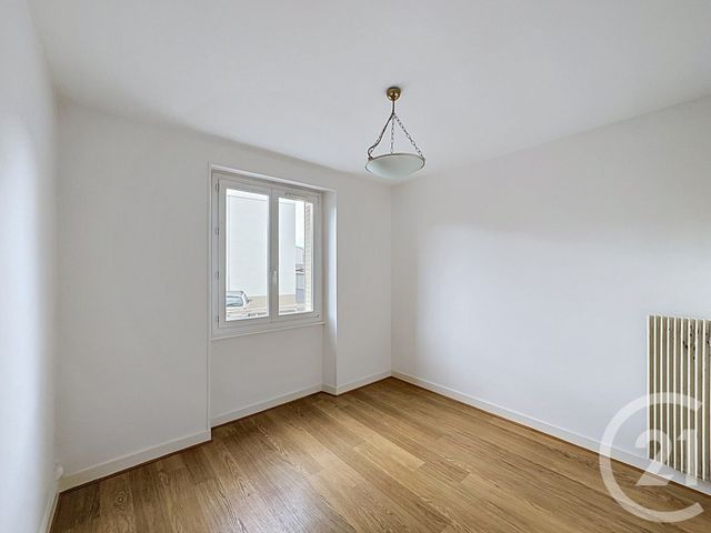 Appartement F3 à louer - 3 pièces - 64.76 m2 - CLERMONT FERRAND - 63 - AUVERGNE - Century 21 Stéphane Roume Immobilier