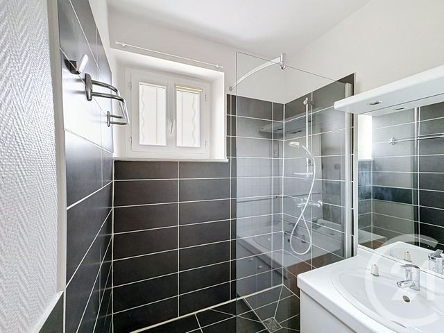 Appartement F3 à louer - 3 pièces - 64.76 m2 - CLERMONT FERRAND - 63 - AUVERGNE - Century 21 Stéphane Roume Immobilier