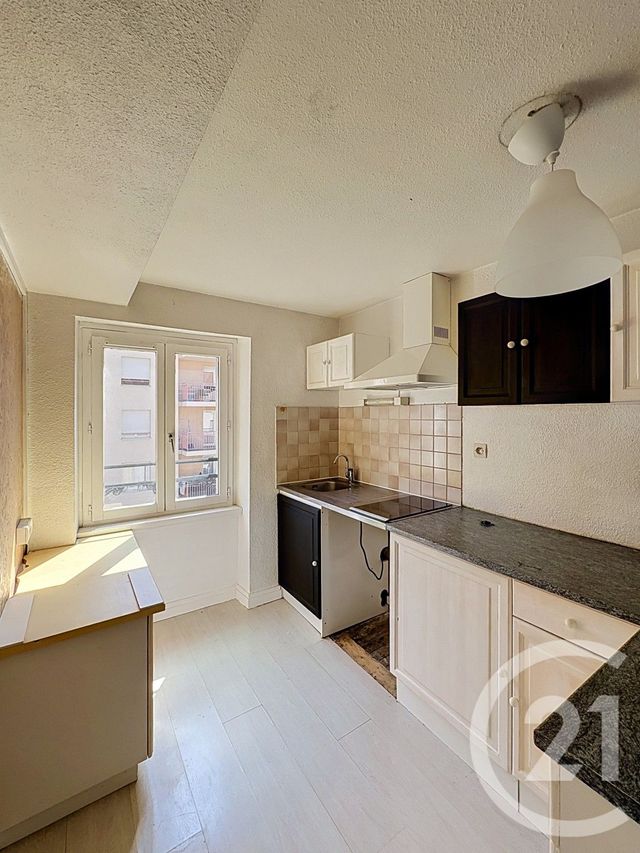 Appartement F2 bis à louer - 2 pièces - 43.21 m2 - CLERMONT FERRAND - 63 - AUVERGNE - Century 21 Stéphane Roume Immobilier