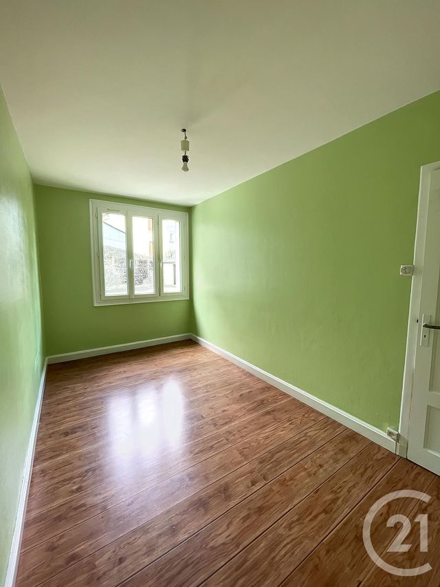 Appartement F3 à louer - 3 pièces - 59.0 m2 - CLERMONT FERRAND - 63 - AUVERGNE - Century 21 Stéphane Roume Immobilier