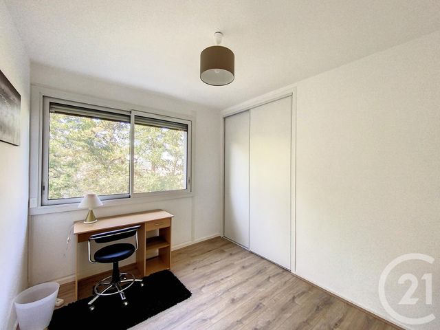 Appartement F4 à louer - 4 pièces - 84.2 m2 - CHAMALIERES - 63 - AUVERGNE - Century 21 Stéphane Roume Immobilier