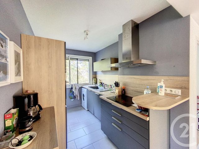 Appartement F4 à louer - 4 pièces - 84.2 m2 - CHAMALIERES - 63 - AUVERGNE - Century 21 Stéphane Roume Immobilier