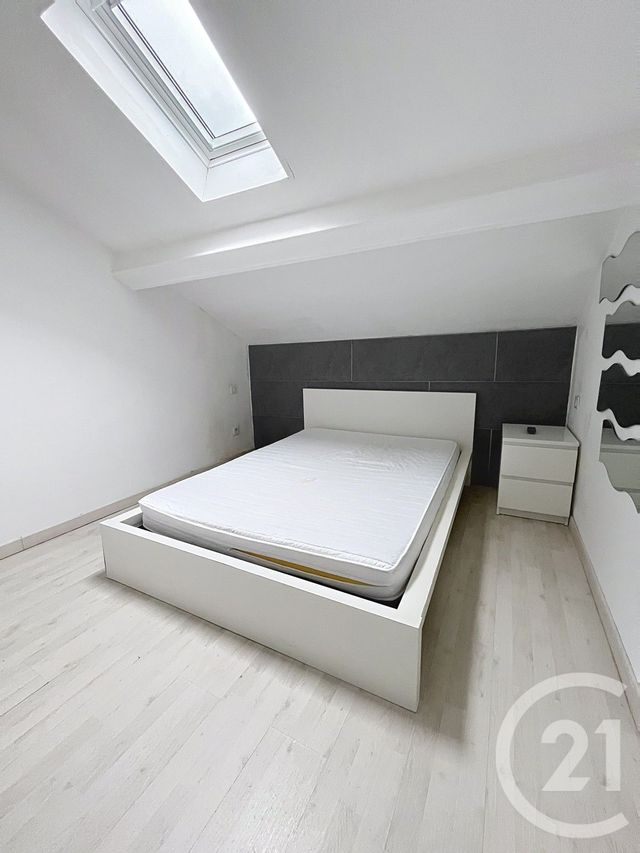 Appartement F2 à louer - 2 pièces - 30.66 m2 - CLERMONT FERRAND - 63 - AUVERGNE - Century 21 Stéphane Roume Immobilier