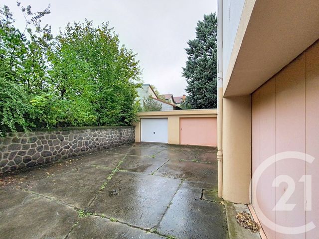 Appartement à louer - 4 pièces - 66.0 m2 - CLERMONT FERRAND - 63 - AUVERGNE - Century 21 Stéphane Roume Immobilier