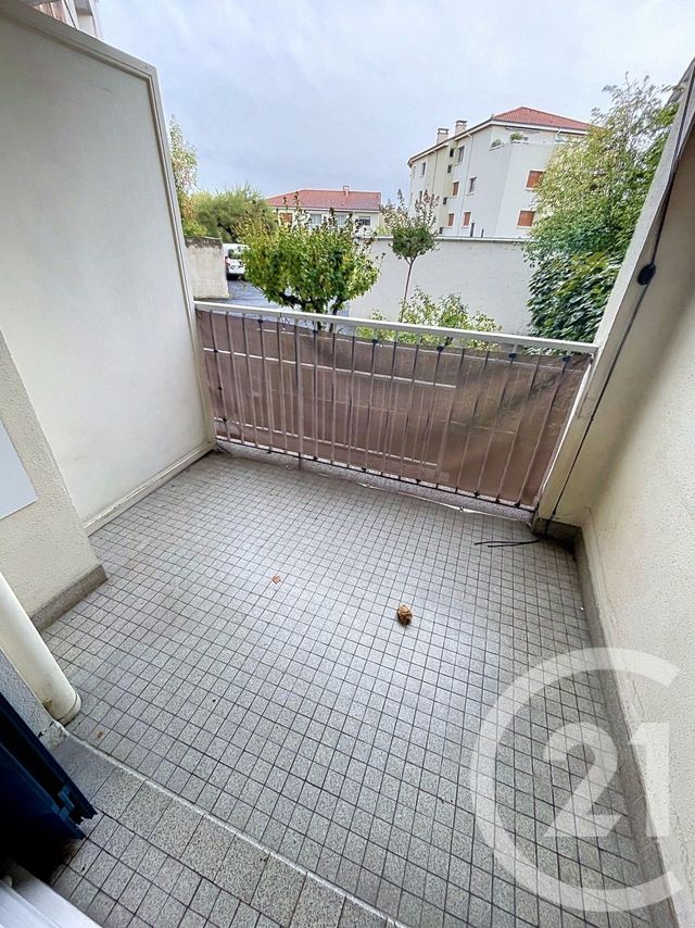 Appartement F3 à vendre - 3 pièces - 73.92 m2 - CLERMONT FERRAND - 63 - AUVERGNE - Century 21 Stéphane Roume Immobilier