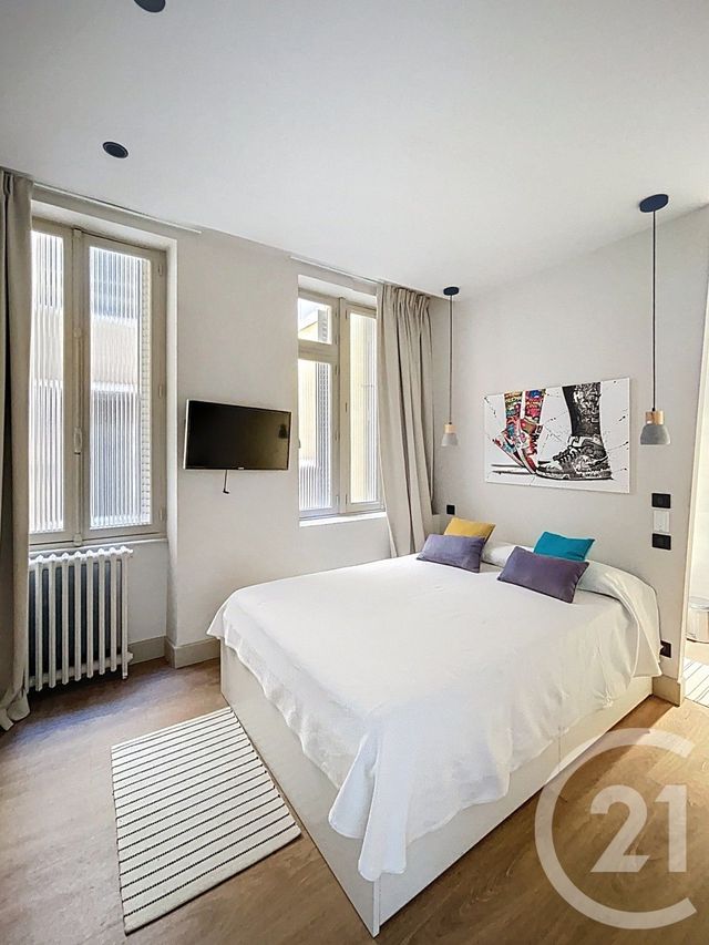 Appartement F6 à vendre - 7 pièces - 157.71 m2 - CLERMONT FERRAND - 63 - AUVERGNE - Century 21 Stéphane Roume Immobilier