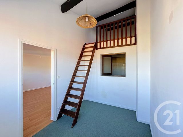 Appartement F3 à louer - 3 pièces - 102.18 m2 - CLERMONT FERRAND - 63 - AUVERGNE - Century 21 Stéphane Roume Immobilier