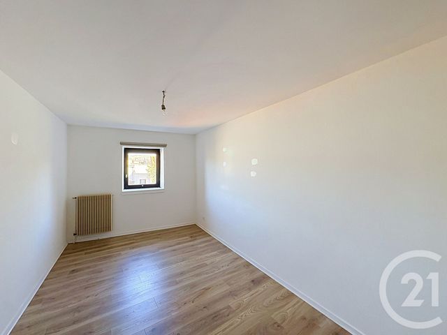Appartement F3 à louer - 3 pièces - 102.18 m2 - CLERMONT FERRAND - 63 - AUVERGNE - Century 21 Stéphane Roume Immobilier