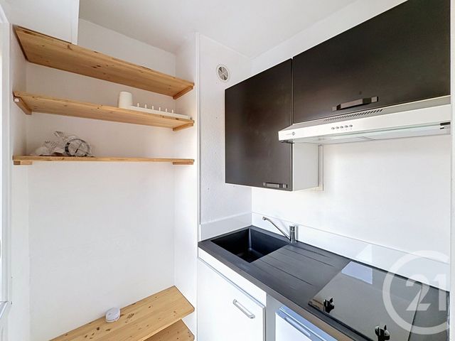 Appartement F1 à louer - 1 pièce - 25.61 m2 - CLERMONT FERRAND - 63 - AUVERGNE - Century 21 Stéphane Roume Immobilier