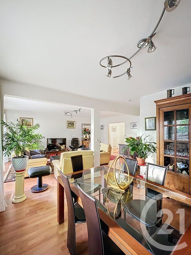 Appartement F4 à vendre - 5 pièces - 120.0 m2 - CLERMONT FERRAND - 63 - AUVERGNE - Century 21 Stéphane Roume Immobilier